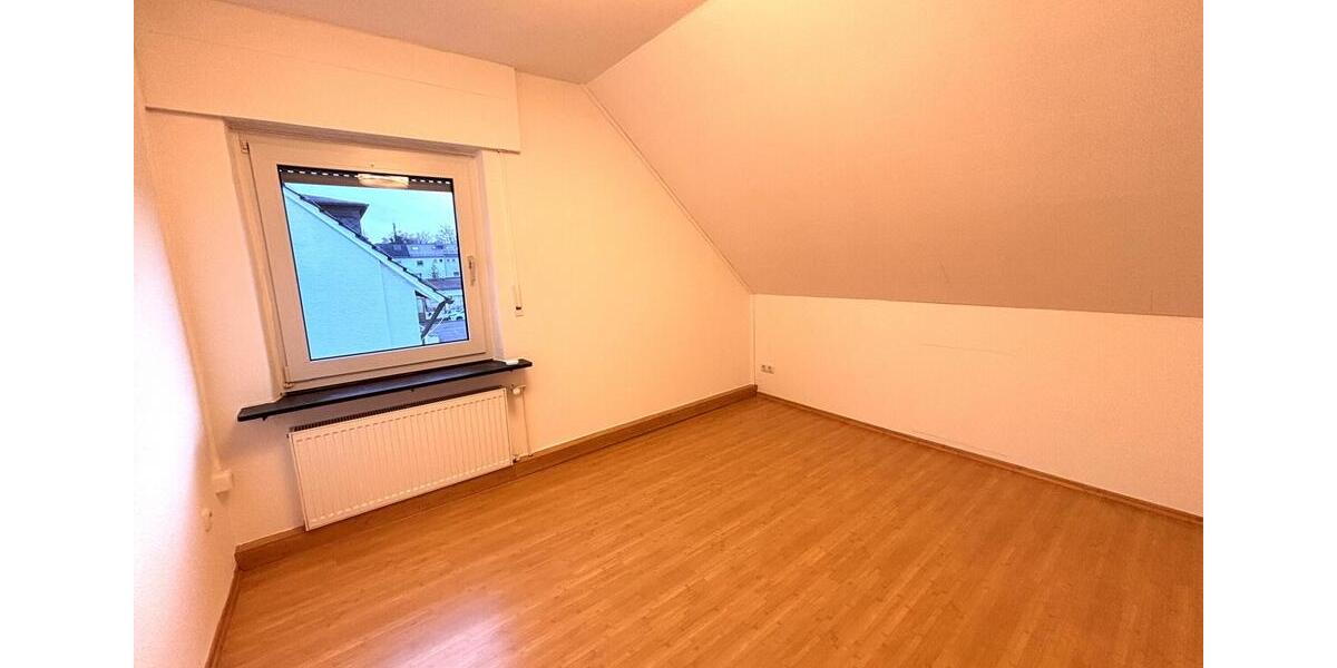 Dachgeschoßwohnung Menden (Sauerland) Bösperde - 1 Zimmer, 26 m&sup2;, 230&euro; | Angebot:24839878