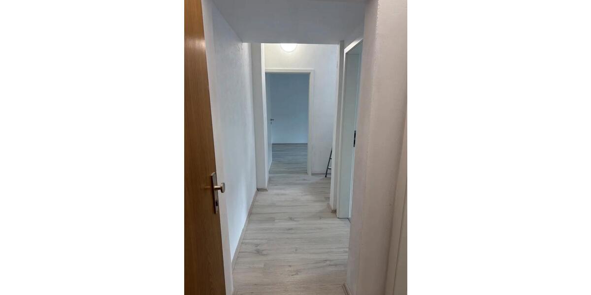 Dachgeschoßwohnung Iserlohn Grüne - 4 Zimmer, 67 m&sup2;, 700&euro; | Angebot:26265954