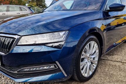 Skoda Superb 127.600 km 21.400 € Hamm 59067