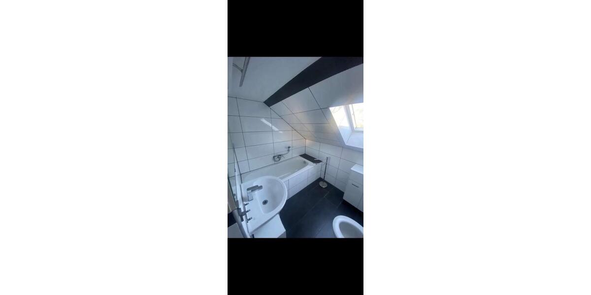 Dachgeschoßwohnung Dortmund Brackel - 1 Zimmer, 20 m&sup2;, 410&euro; | Angebot:24655517