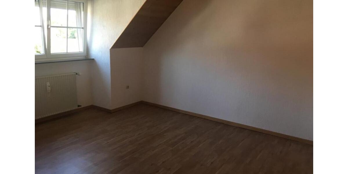 Dachgeschoßwohnung Iserlohn Sümmern - 2.5 Zimmer, 57 m&sup2;, 390&euro; | Angebot:24562578