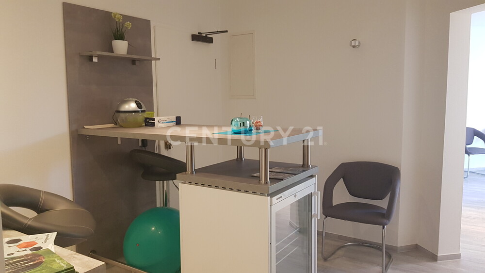 Synergien! EMS, Physio- , Ergotherapeuten, Osteopathen, Heilpraktiker 3 zimmer