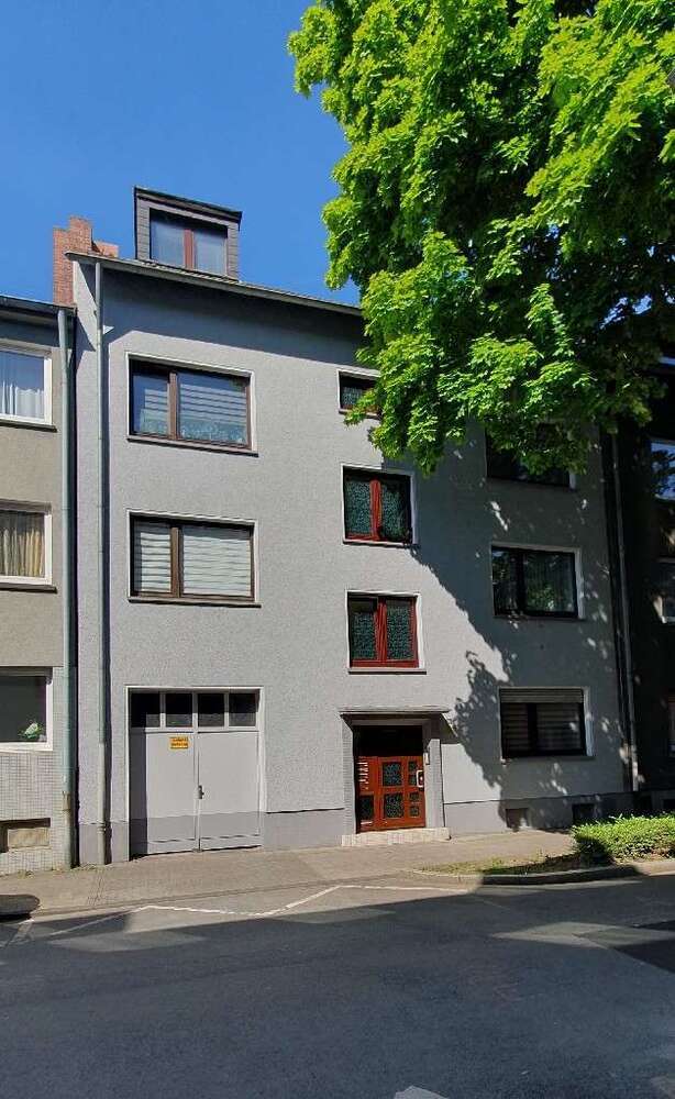 Haus zum Kaufen in Essen 445.000 € 286 m²