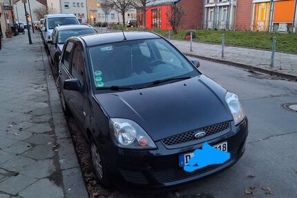 Ford Fiesta 161.500 km 2.250 &euro; Dortmund 44388
