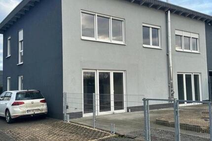 Gewerbeobjekt Holzwickede - 1.600&euro; | Angebot:25377380