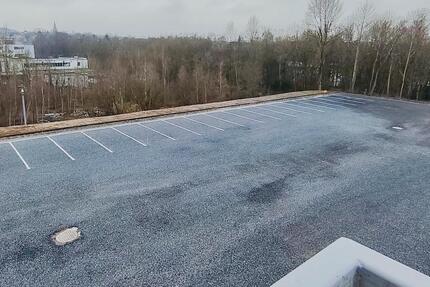 Stellplatz für Wohnmobile und Wohnwagen zimmer