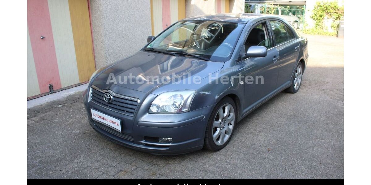 Toyota Avensis 179.000 km 4.690 &euro; Herten 45699