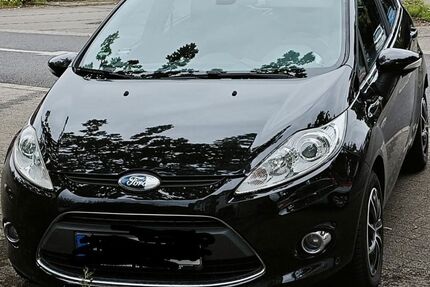 Ford Fiesta 92.000 km 3.999 &euro; Selm 59379