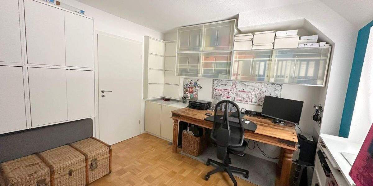 Etagenwohnung Bochum Linden - 4 Zimmer, 120 m&sup2;, 389.000&euro; | Angebot:25836821