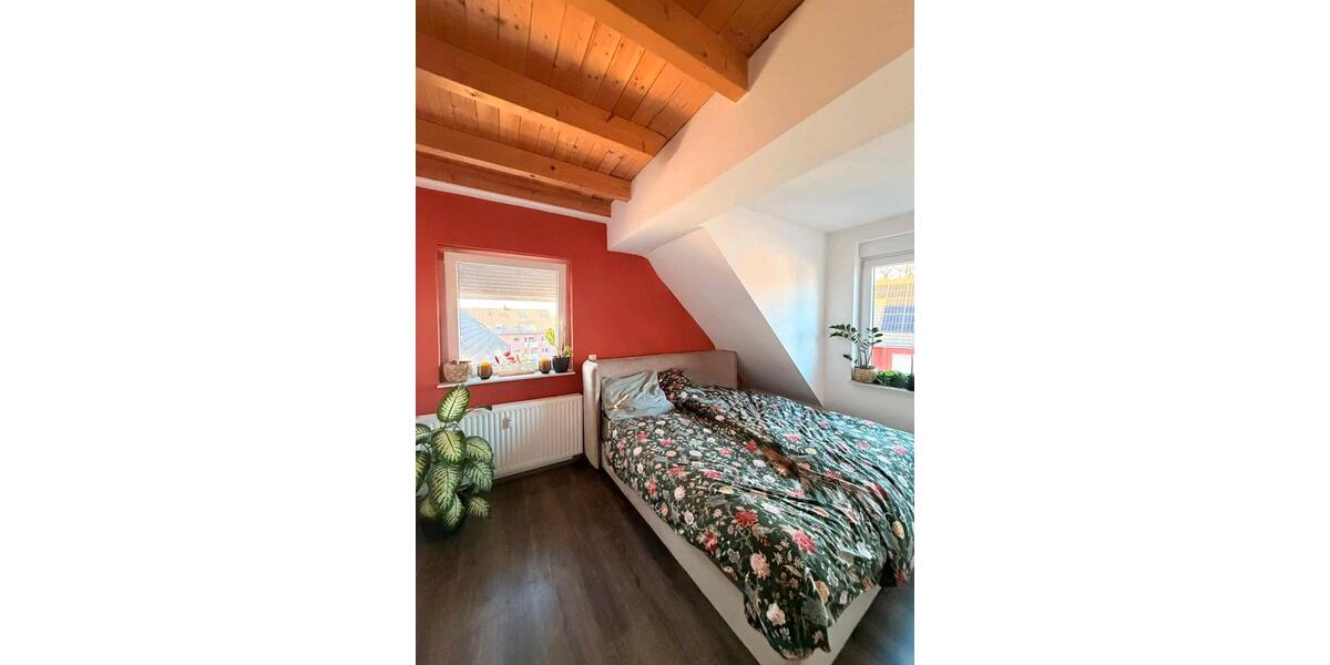 Dachgeschoßwohnung Dortmund Huckarde - 3.5 Zimmer, 60 m&sup2;, 800&euro; | Angebot:24846450