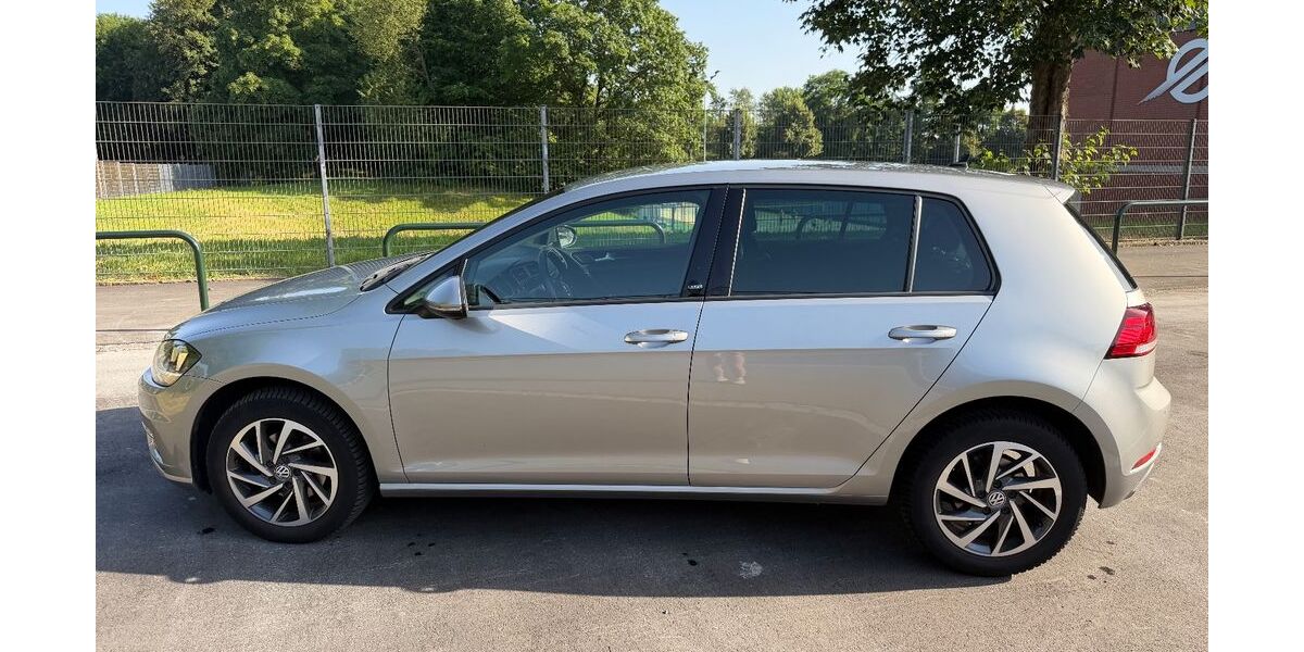 VW Golf 177.000 km 12.800 &euro; Dortmund 44263
