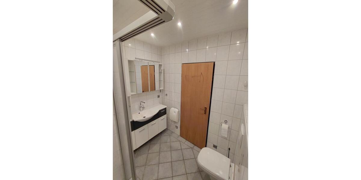 Hochparterre Iserlohn Gerlingsen - 3 Zimmer, 77 m&sup2;, 190.000&euro; | Angebot:27440473