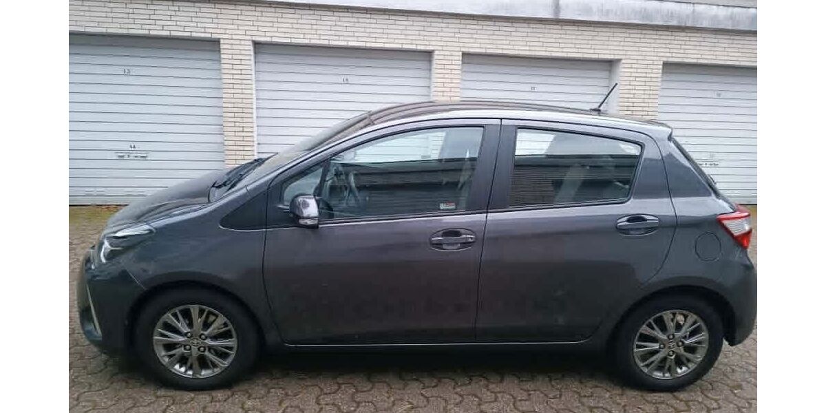 Toyota Yaris 90.443 km 11.900 € Bochum 44795