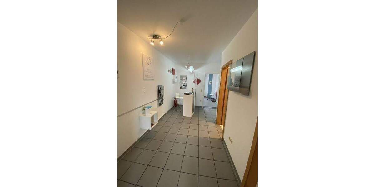 Gewerbeobjekt Unna Königsborn - 4 Zimmer, 63 m&sup2;, 600&euro; | Angebot:24483834