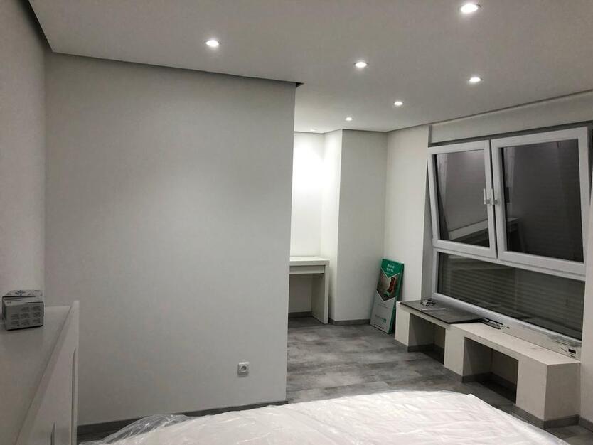Freistehendes Haus mit EinliegerWohnung , sofort bezugsfertig.