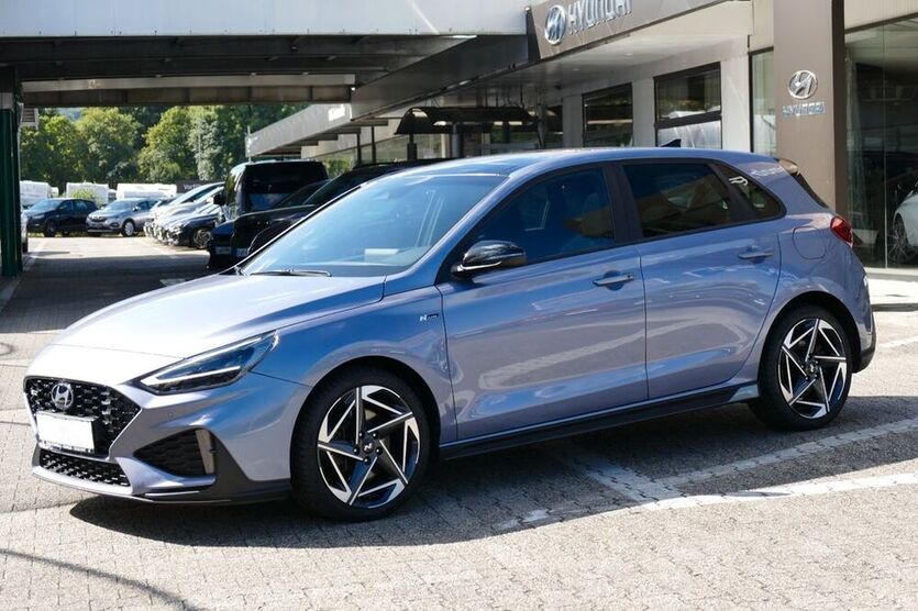 i30