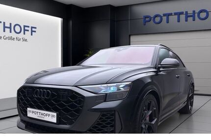 Audi RSQ8 4.000 km 199.750 € Hamm 59075