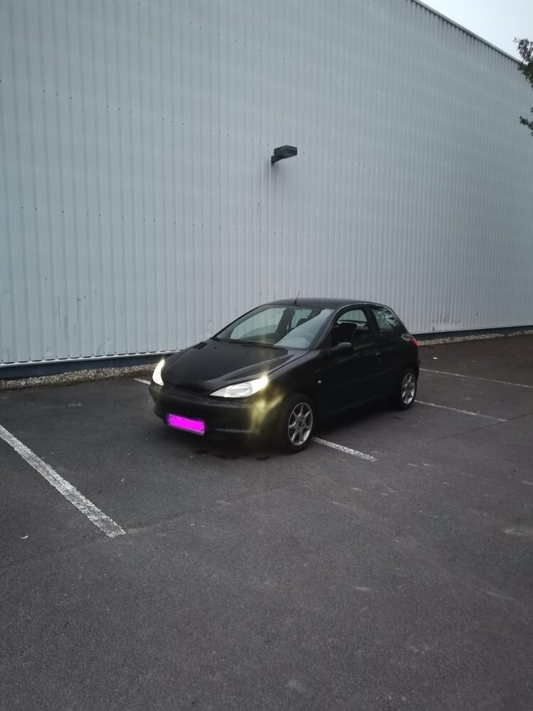 Peugeot 206 120.000 km 2.200 € Werl 59457