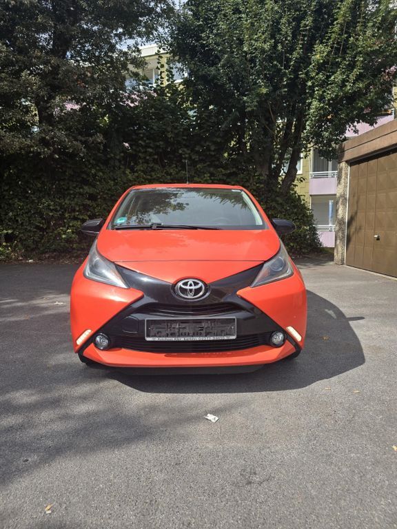 Toyota Aygo (X) 109.223 km 5.300 € Iserlohn 58638