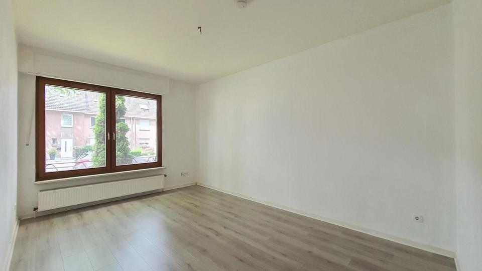 Erdgeschoßwohnung Bochum Günnigfeld - 3.5 Zimmer, 60 m&sup2;, 495&euro; | Angebot:25790780