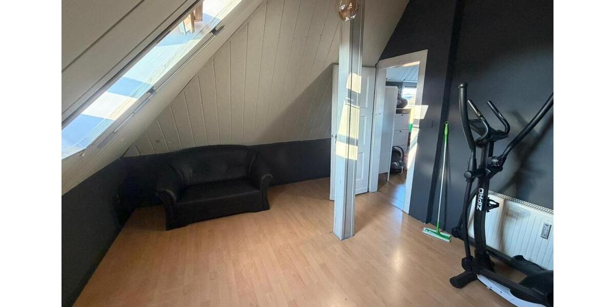 Dachgeschoßwohnung Oer-Erkenschwick Erkenschwick - 3.5 Zimmer, 75 m&sup2;, 490&euro; | Angebot:24786758