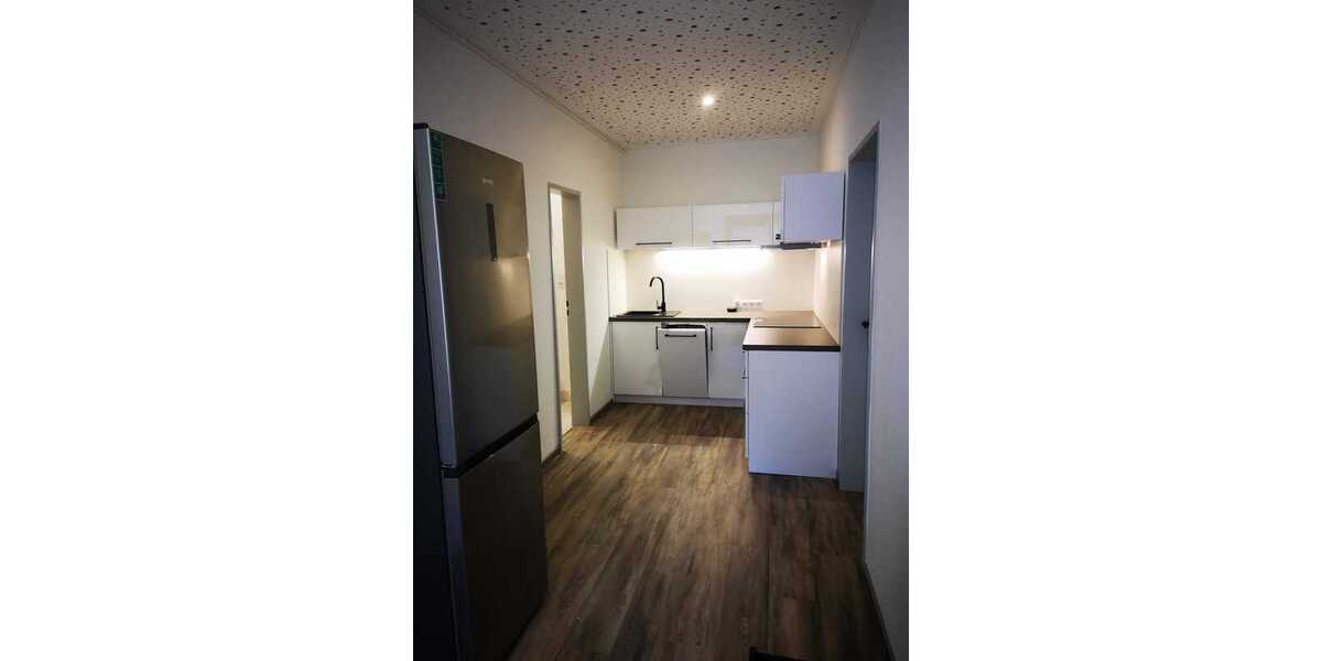 Helles WG-Zimmer für Studentin / weibl. Azubi in Schwelm - Wohn- & Geschäftshaus Schwelm Loh | Angebot:24474436