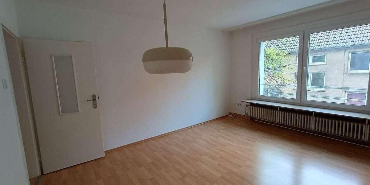 Etagenwohnung Dortmund Innenstadt Ost - 4 Zimmer, 81 m&sup2;, 800&euro; | Angebot:26584198
