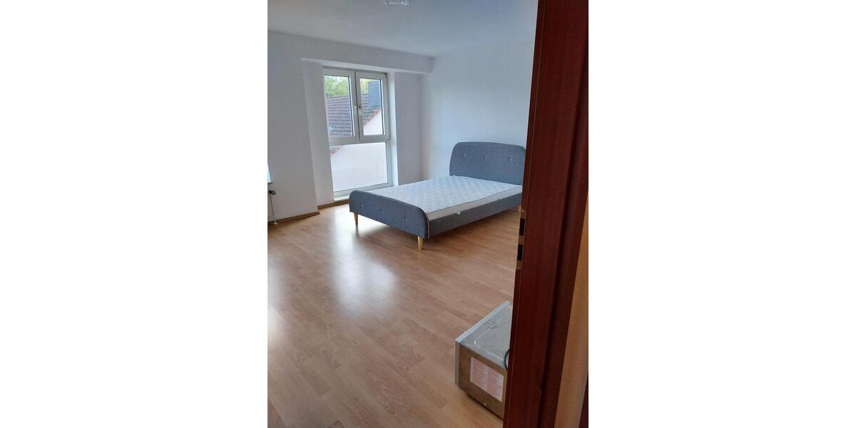 Eigentumswohnung direkt gegenüber Westpark 1 zimmer