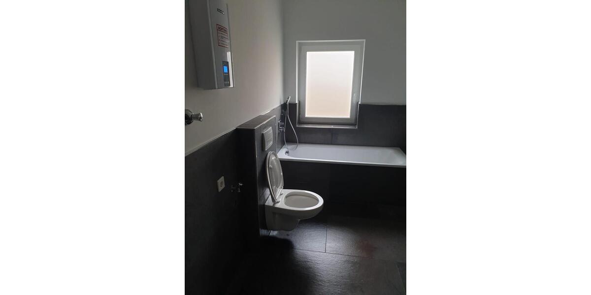 Erdgeschoßwohnung Dortmund Brackel - 6 Zimmer, 135 m&sup2;, 1.400&euro; | Angebot:22788276