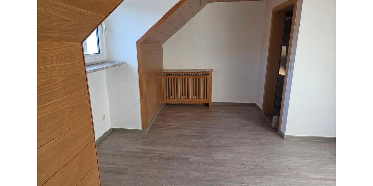 Dachgeschoßwohnung Dortmund Bövinghausen - 3 Zimmer, 80 m&sup2;, 520&euro; | Angebot:24734065