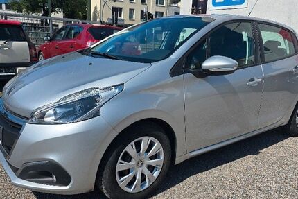 Peugeot 208 130.000 km 5.500 &euro; Dortmund 44145