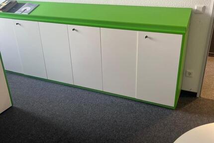 3 Sideboards Büroschränke – weiß & grün verkleidet – mit Ablage zimmer