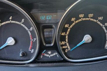 Ford Fiesta 132.000 km 5.900 &euro; Menden 58708