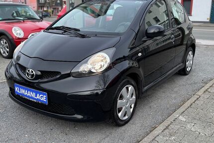 Toyota Aygo (X) 199.789 km 2.550 &euro; Dortmund 44143