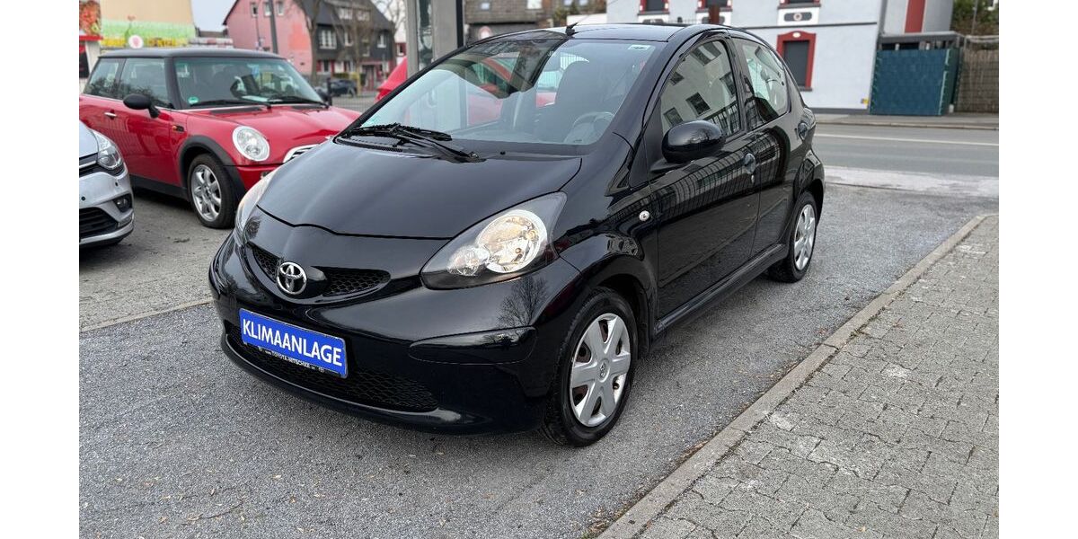 Toyota Aygo (X) 199.789 km 2.550 &euro; Dortmund 44143