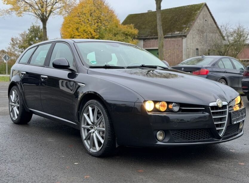 Alfa Romeo 159 112.340 km 2.200 € Werl 59457