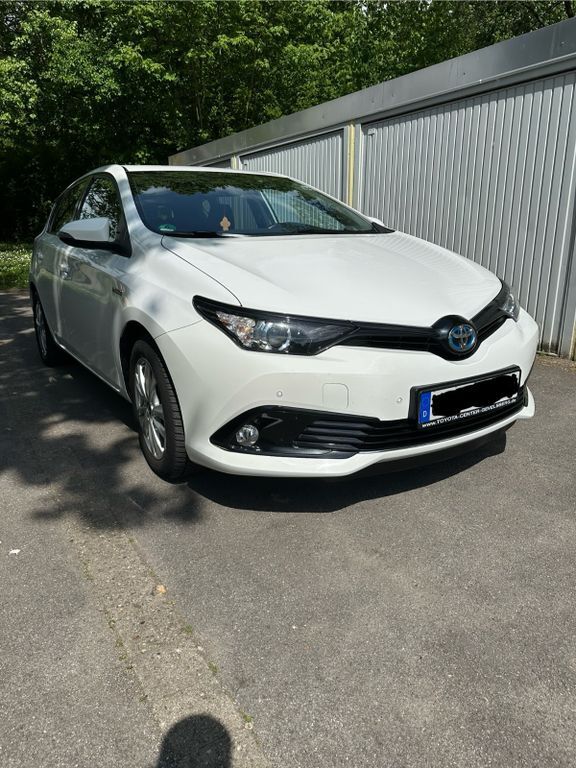 Toyota Auris 110.000 km 13.750 € Unna 59425