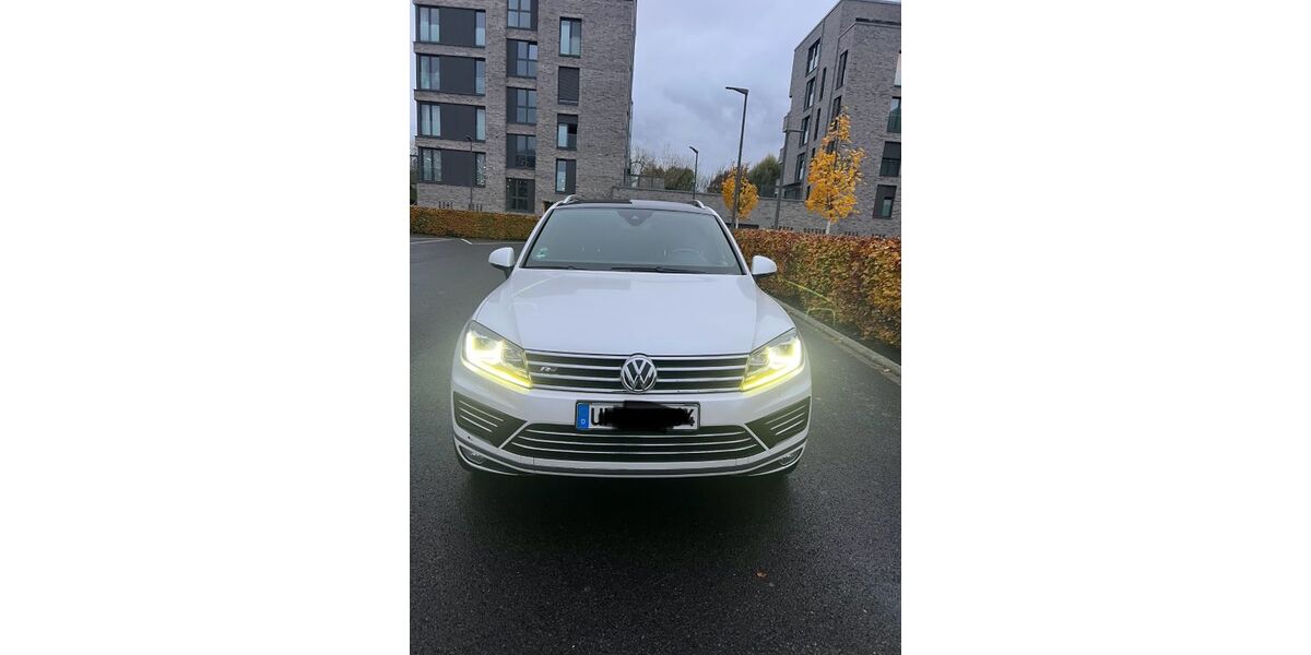 VW Touareg 172.876 km 17.499 &euro; Lünen 44534