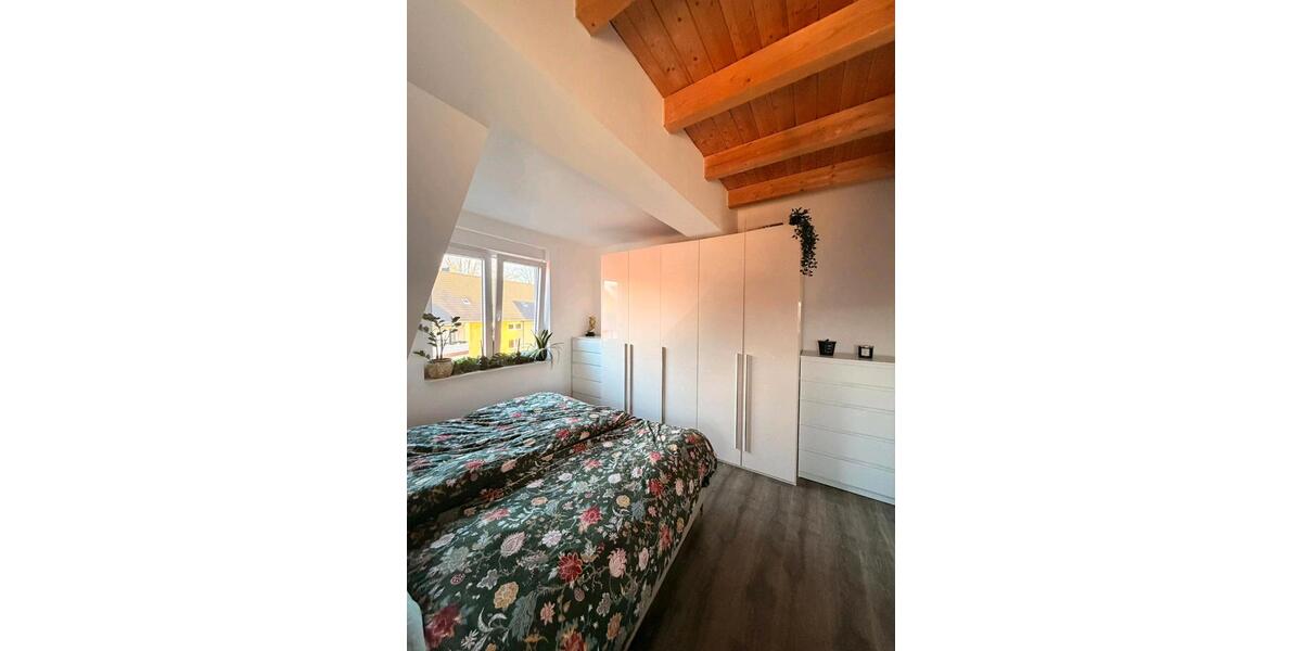 Dachgeschoßwohnung Dortmund Huckarde - 3.5 Zimmer, 60 m&sup2;, 800&euro; | Angebot:24846450