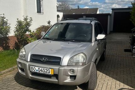 Hyundai TUCSON 110.000 km 4.900 &euro; Bochum 44805