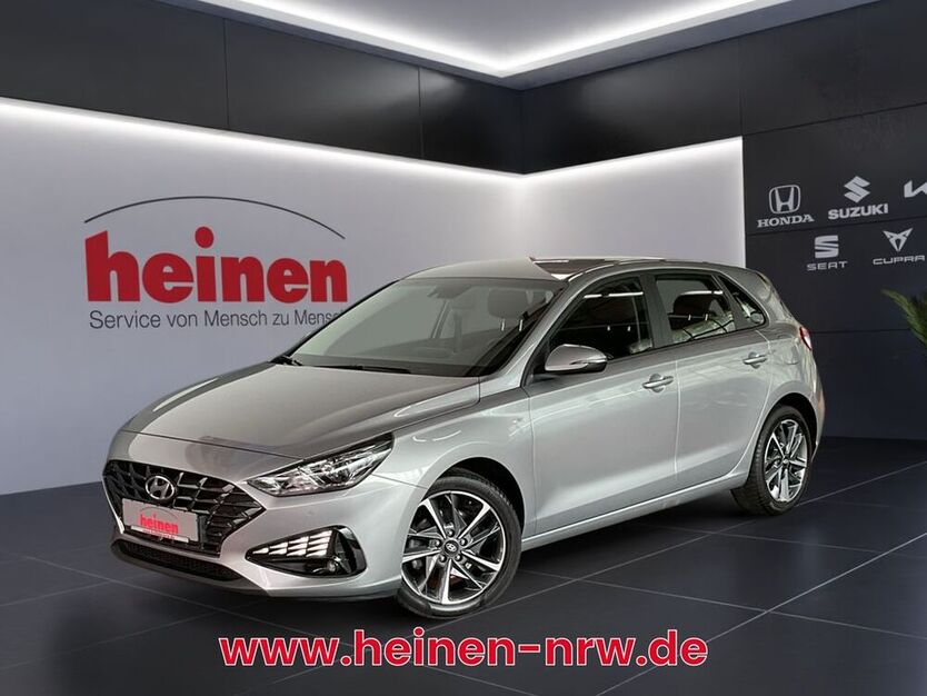 i30