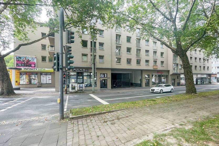 2 Zimmer - zentrale Lage - Balkon