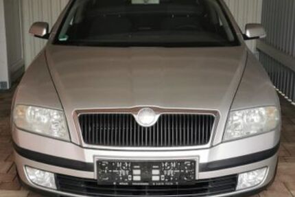 Skoda Octavia 306.000 km 1.650 &euro; Menden 58708