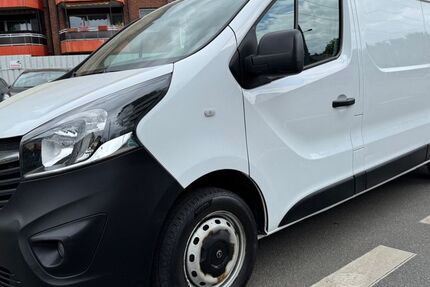 Opel Vivaro 112.082 km 13.990 &euro; Gelsenkirchen 45899