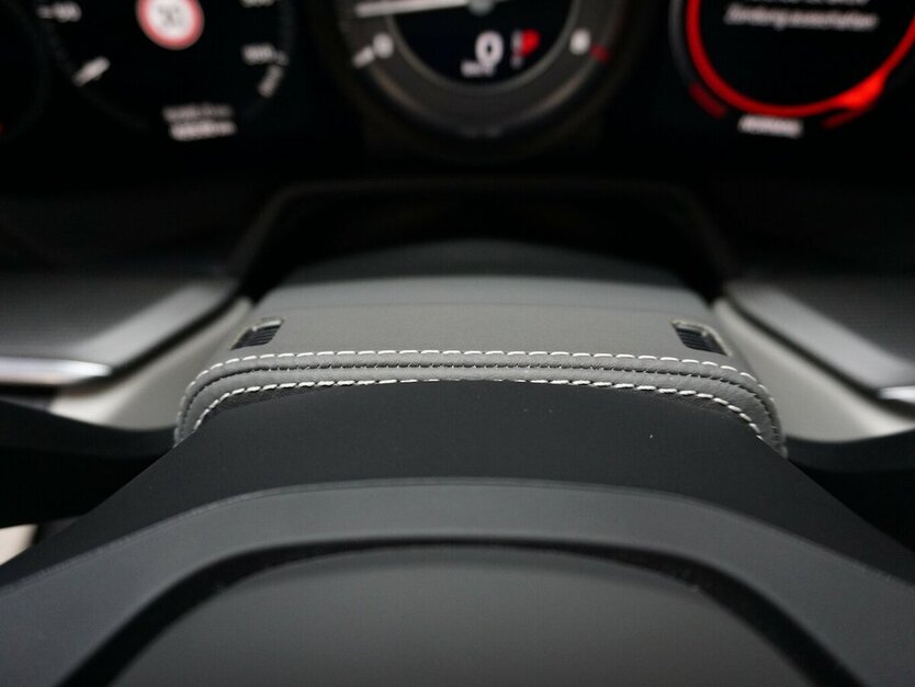 Porsche 911 992 Turbo S Lift Burm Carbon Approved 39.890 km 219.900 € Wuppertal 42327