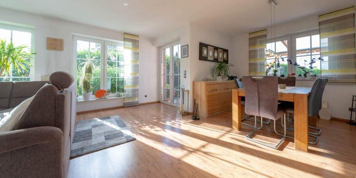 Charmante Doppelhaushälfte mit Dachstudio & Garten in begehrter und ruhiger Wohnlage von Selm 4 zimmer