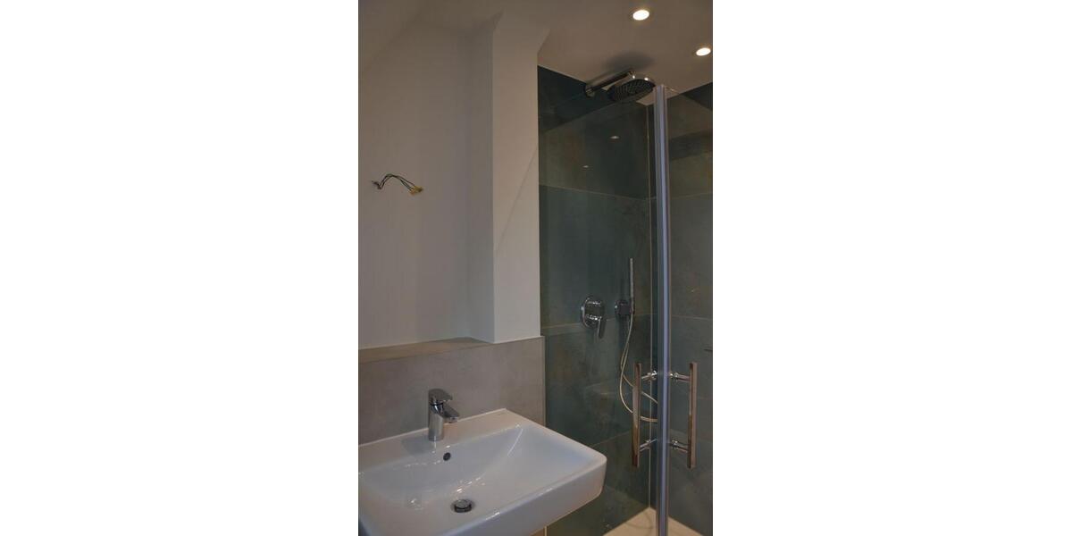 PRIVAT: Moderne 2,5 Zi. Dachgeschoss-Wohnung in ruhiger zentraler Top-Lage Alsenviertel, ohne Balkon - Dachgeschoßwohnung Bochum Innenstadt | Angebot:27501609