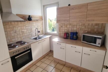 2½ R Wohg Borbeck, WG geeign, kpl möbliert + Einbauküche zimmer