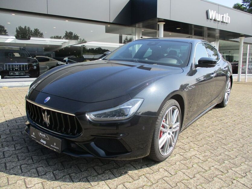 Maserati Ghibli 67.500 km 52.900 € Schwerte 58239