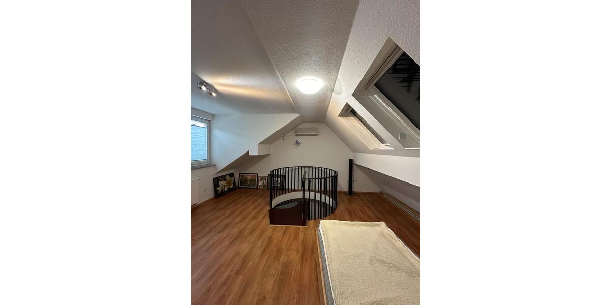 Dachgeschoßwohnung Dortmund Aplerbeck - 3 Zimmer, 86 m&sup2;, 900&euro; | Angebot:24731108